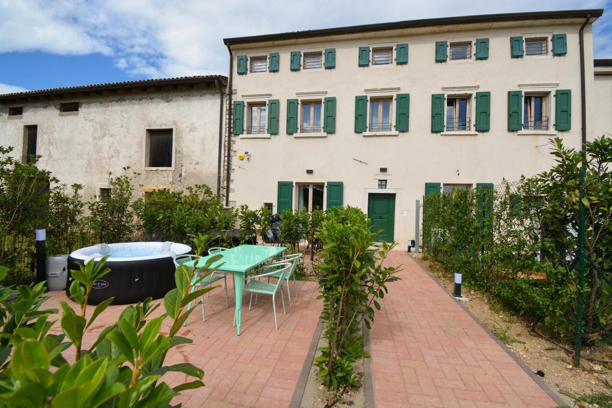 Residence Corte Bellebarbe Rivoli Veronese Buitenkant foto