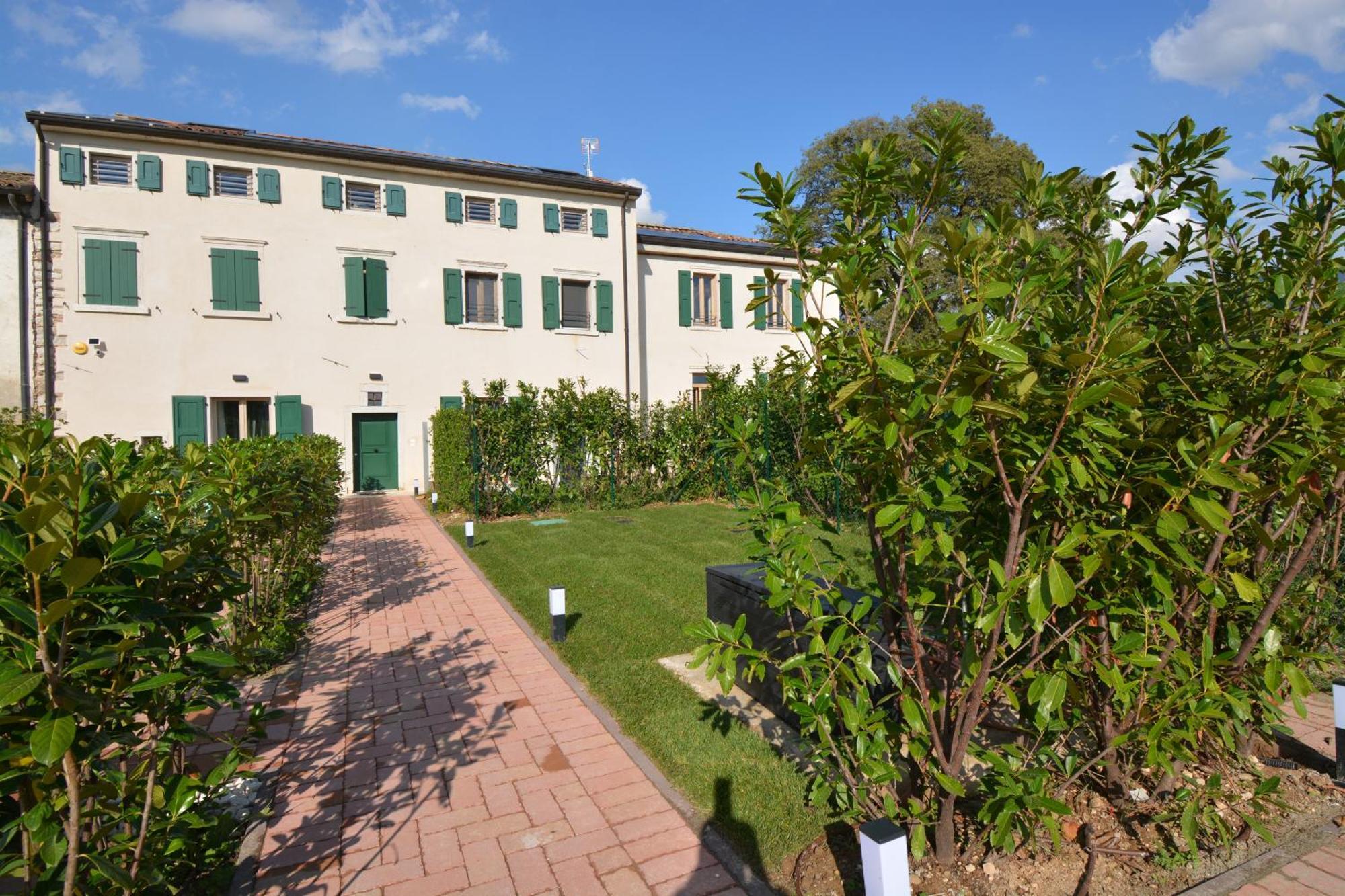 Residence Corte Bellebarbe Rivoli Veronese Buitenkant foto
